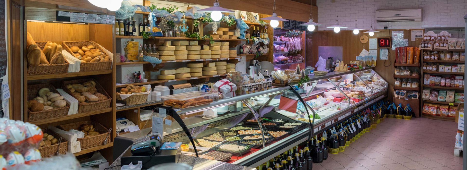 Spaccio-latteria-di-coderno-sede-di-martignacco-10